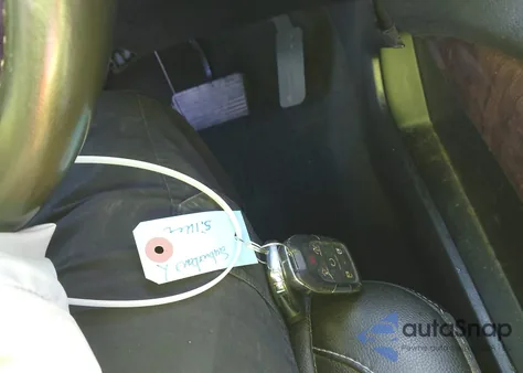 2018 Chevrolet Suburban Lt from USA, damaged, VIN 1GNSCHKC6JR398132